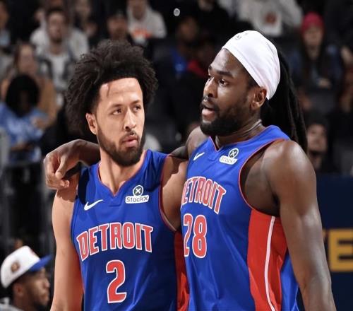 倔强的蛮牛！他只有2.03米盖帽却排联盟第二，成联盟第一轮换中锋