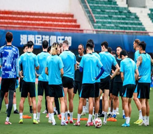 深圳新鹏城客场备战河南队：从现在开始，每场都是决赛