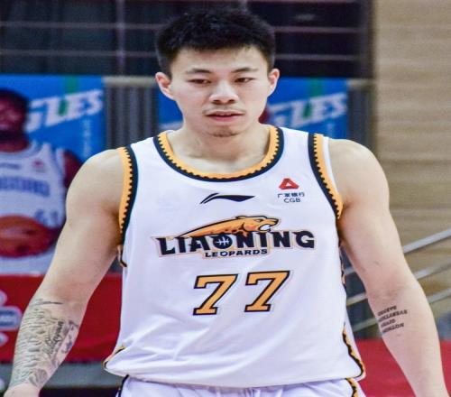 今夏CBA军备竞赛风起云涌！一些志在夺冠的球队都杀疯了
