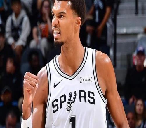 三大铁卫锁乔治，文班33+10+2封盖，马刺复仇爵士3连胜宣战火箭