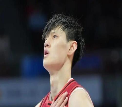 CBA曾凡博此前投篮手脱臼正在恢复自身状态“还可以”