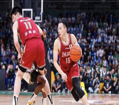 CBA又闹出大笑话，顶级球员面临无球可打，中国篮协出面也没用