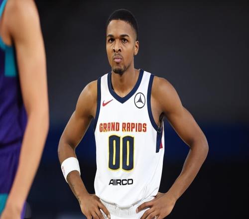 湖人签下前掘金二队锋线，他在NBA发展联盟和加拿大联赛表现平平