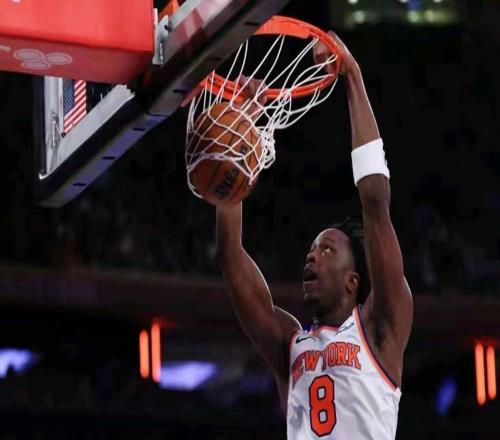 阿努诺比首发出战40分钟罚球5中3砍下28分9篮板3助