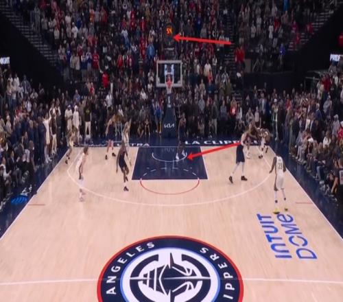 美媒扒快船最后防守细节：小卡站三秒区5.6秒未吹巴特勒绝杀不中