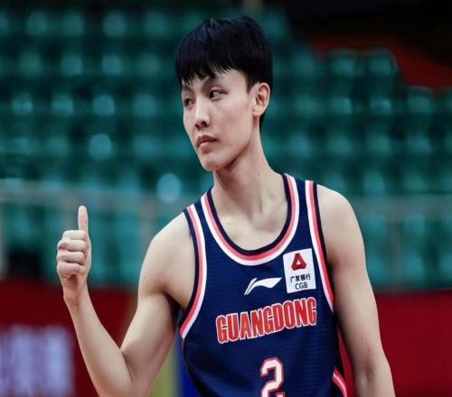 徐杰最新伤情公布！篮球记者透露检查结果，广东球迷可以放心了