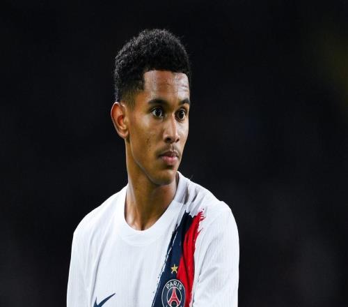 斯基拉：马尤卢将与巴黎续约至2030年，有英超俱乐部接触过他