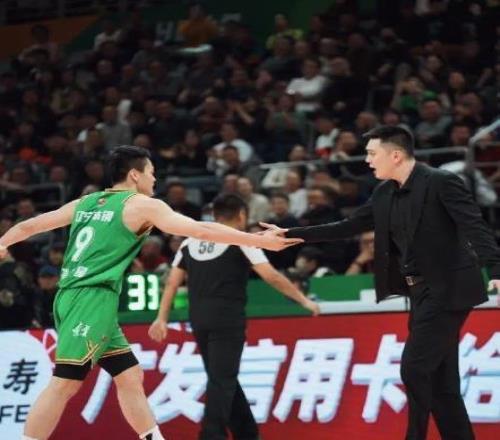 篮球比赛得2分不容易！辽篮新援至今没有融入顶替张镇麟是笑话