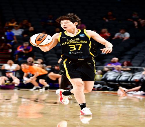 经纪人：接下来再有机会的话杨力维还想去WNBA