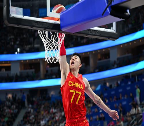 无独有偶张镇麟去年8月也因相同伤病退出国家队集训