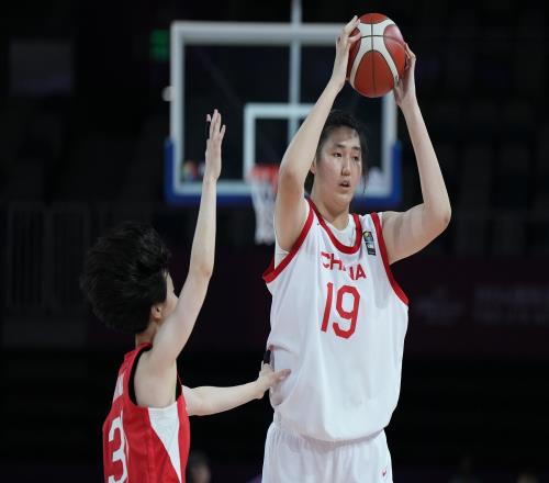 媒体人：张子宇韩旭的双塔来了这不是即兴之举宫鲁鸣真敢尝试啊