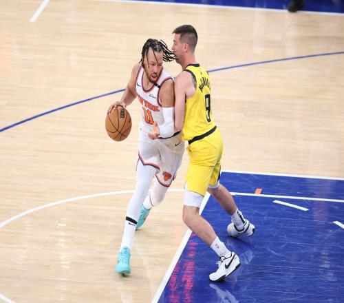 替补决定命运步行者首节领先4分替补得分132领先尼克斯