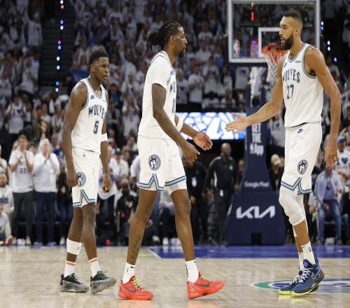 多亏戈贝尔！森林狼去年奢侈税1.41亿今年续里德后才2300万
