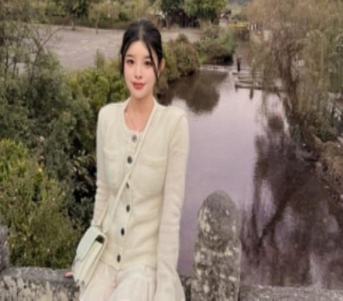 doinb妻子糖小幽分享旅游照片：食遍人间烟火