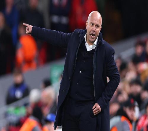 近12场9负！利物浦高层紧急开会+考虑解雇斯洛特5大新帅候选曝光