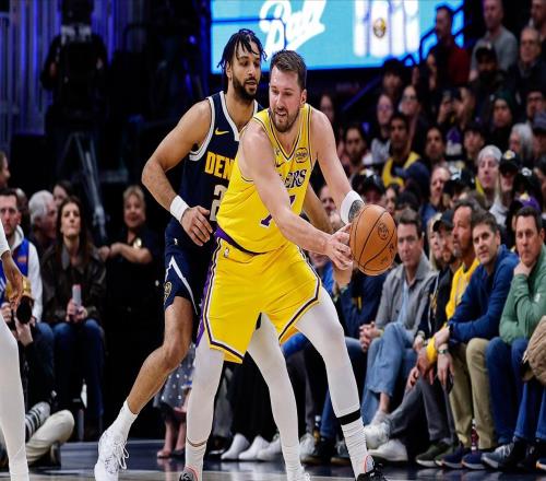 湖人一策略出奇制胜，全明星票王怒拿三双，赛后正式表态