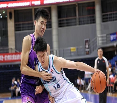 夏季联赛又将迎来“齐鲁德比”！青岛男篮轻取北控强势出线，淘汰赛将遭遇山东男篮