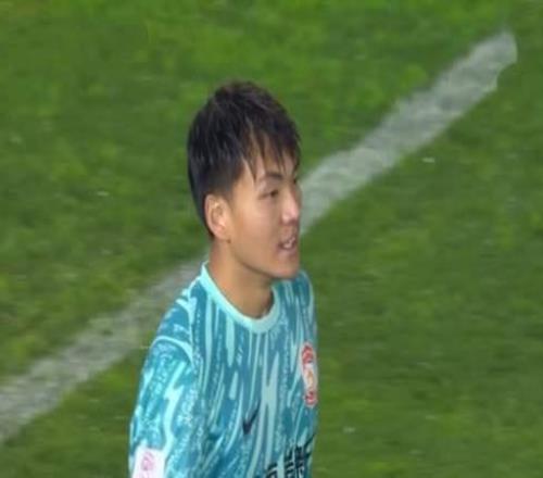 戴伟浚复出看斯帅，申花盯上国字号门将6外援顶个金靴进球垫底