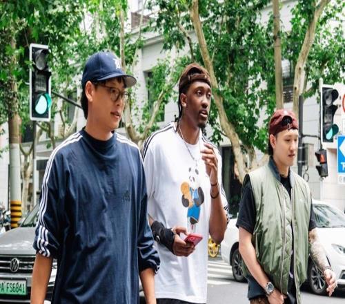 助阵训练营、漫步梧桐区，NBA总冠军成员杰伦威廉姆斯珍藏中国行独家记忆