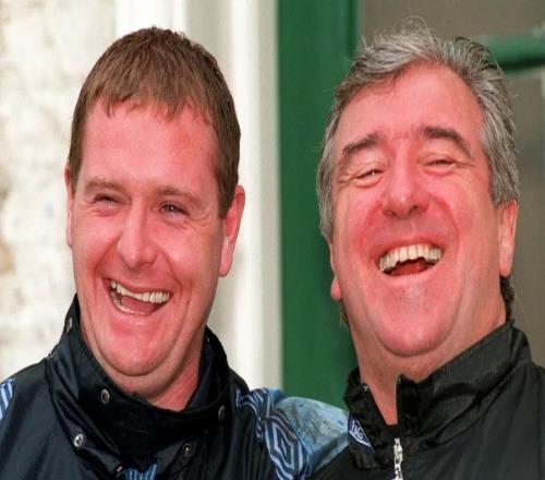 加斯科因：当恩师维纳布尔斯去世时，我哭得泣不成声