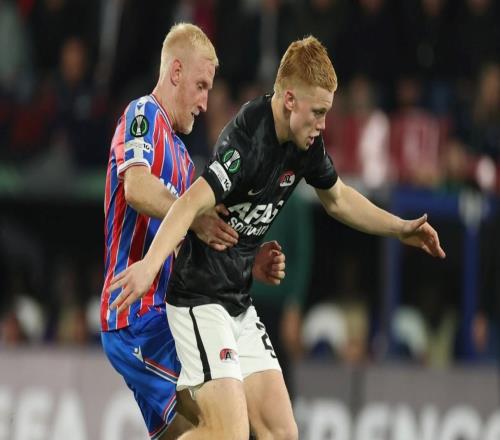 荷媒：利物浦有意阿尔克马尔新星斯密特，斯洛特对其很欣赏