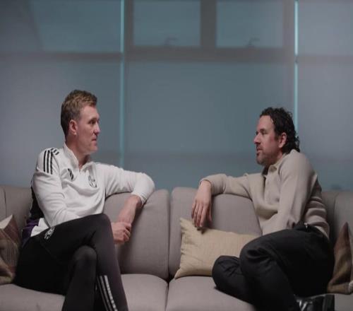 弗莱彻：回归四后卫是水到渠成的事，这是针对比赛的最优解