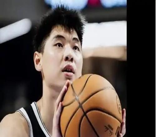 期待新赛季！崔永熙CBA体测全场冲刺跑成绩与徐杰接近深蹲拿满分