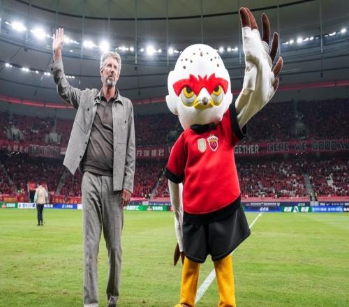 中超奖杯留在上海！海港or申花，留待最后一轮