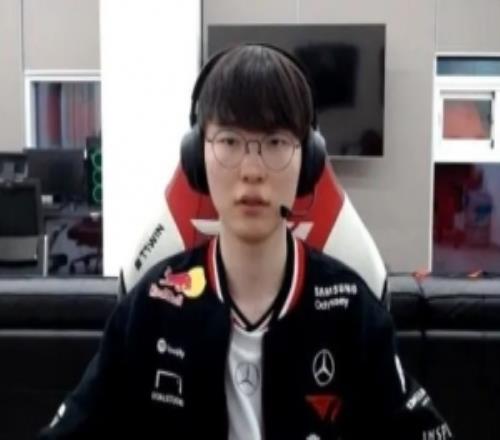 Faker：以全球总决赛冠军这个目标为动力不断实现自我成长和进步