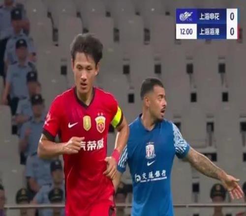 王燊超达成中超300场首发里程碑，成海港队史第二人