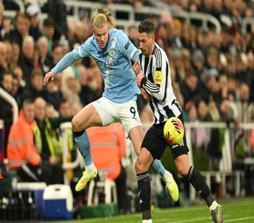 进球犯法吗纽卡vs曼城上半场总计错失7次绝佳机会