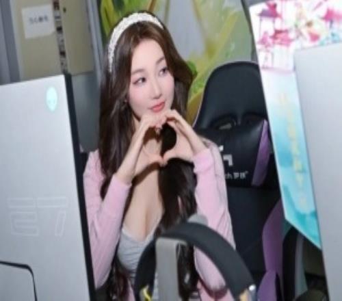 Kitty在线求职：希望加入机构成为内容创作者