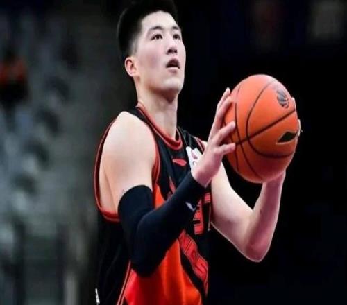 回辽宁就打不上球！失意神射第3次离开还能翻身吗