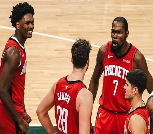 KD差9分破纪录！火箭半场领先10分：史密斯22+6大爆发！