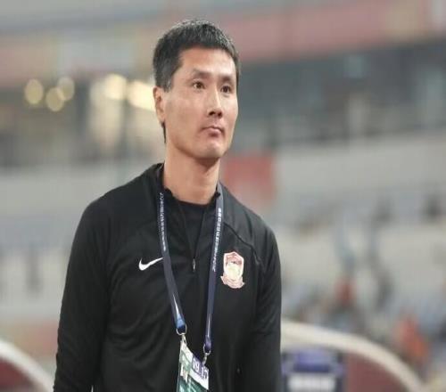 50选1！足协选邵佳一打了自己脸，中超不如泰超也算高水平联赛