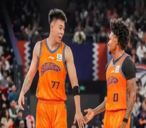 广东主场迎战上海，两大豪门对决，徐杰主场再说晚安