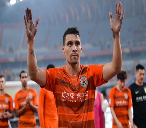 上港刚冬训就迎来三位久违强援复出，本赛季都能踢主力，值得期待