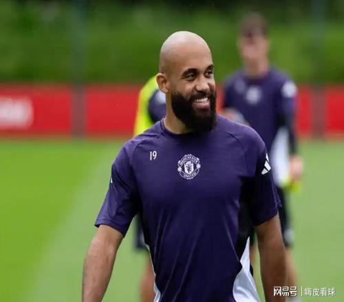 降维打击！曼联边锋场场最佳，曾因阿森纳受伤，无缘非洲杯夺冠