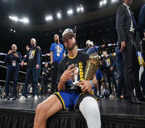 NBA79年历史，从未有控卫能砍下30000分，现役谁最有希望