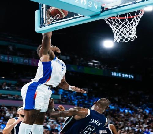 励志！倒贴50万也要打NBA，整整5年啊，法国硬汉终于赌赢了