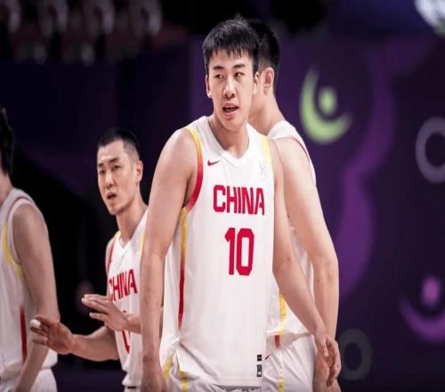 中国男篮挺进亚洲杯四强，两人有望加入NBA，王俊杰接受尿检