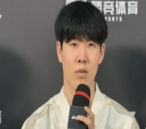 Wei是对的！TheShy：我线优根据Wei的动向和指挥去配合越塔