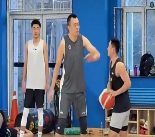 韩德君回归辽宁合练，广东全运会阵容齐整，陈国豪季前赛场均11分