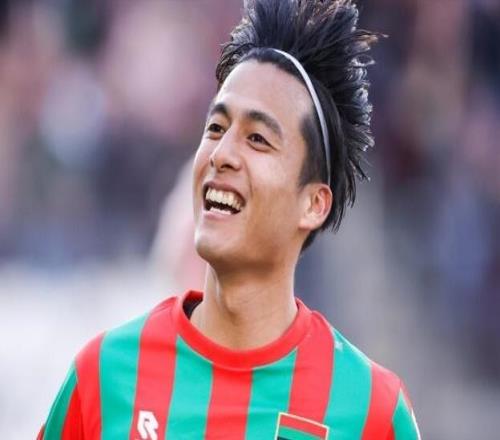 外媒：切尔西、多特等多队对日本22岁国脚佐野航大感兴趣
