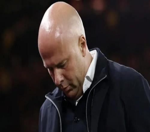 菲尔琼斯：红军防守上存在一些弱点斯洛特有点病急乱投医