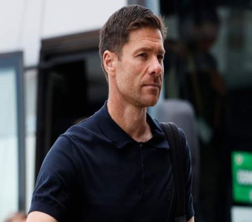 凌晨4点皇马亮相欧冠：阿隆索打响保卫战！4场不胜将是灾难