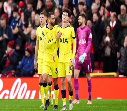 TA：创造力枯竭与中场失衡，热刺存在的问题远非换帅可解