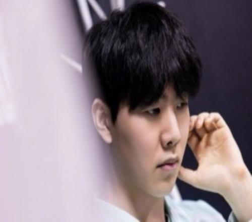 频繁提起Theshy黑称被剥夺二路解说版权，iG粉丝后续将炫神举报到了全国扫黑办