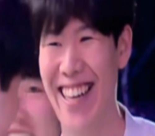 joker：这赛季的IG让人很陌生现在后期有GALA在哪怕逆风都不怕了