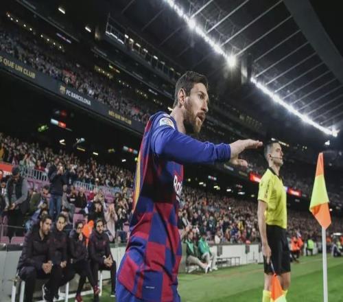 每体：梅西23年1月联系哈维说想回巴萨，4月被告知西甲不批准